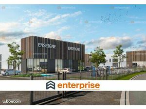 Local commercial 230 m²