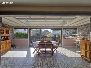 Maison - 10 pièces - 156 m² surface au sol - 133 m² Loi Carrez