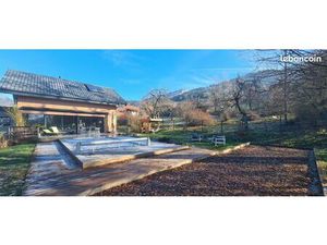 ? Propriété d’Exception avec Piscine – Habère-Lullin