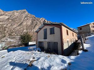 Maison 2 pièces 160 m²