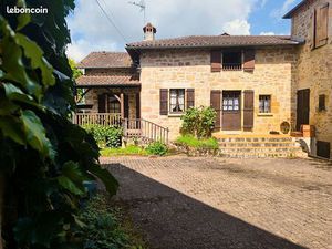 Maison 2 pièces 77 m²