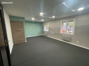 Bureaux modernes à Seynod