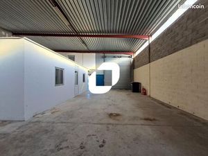 Local d'activité 300 m²