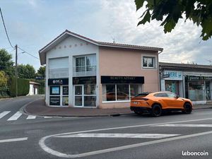 Location institut de beauté