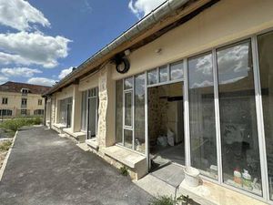 Local d'activités à vendre