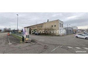 Local commercial 133 m²