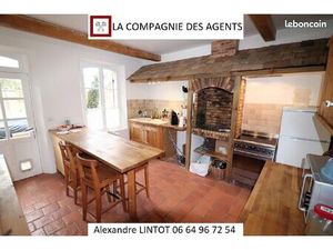 Maison 8 pièces 206 m²