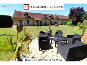 Maison 10 pièces 239 m²