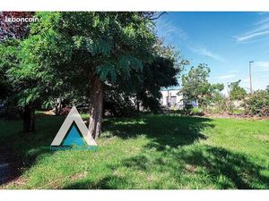 Terrain 4 pièces 120 m²