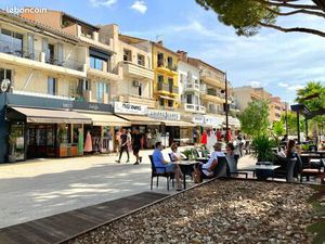 Studio à 50 mètres du Port de Bandol