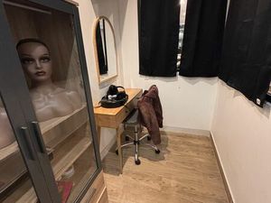 À LOUER – Pièce indépendante 11 m² dans local professionnel – Paris