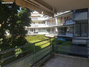 Magnifique 5 pieces poteries