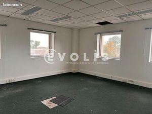 Bureaux 458 m²