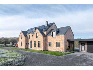 Superbe réalisation récente sur 1.5 hectares