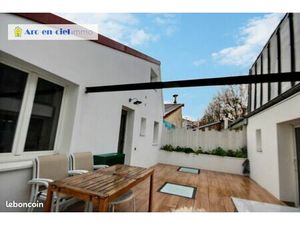 Loft/atelier/surface 8 pièces 160 m²