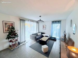 T3 avec terrasse  cave et parkings aux portes de Biarritz