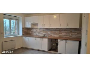 Appartement refait à neuf et lumineux en hyper-centre de Rugles