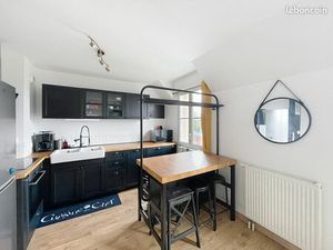 Saiint-Fargeau-Village - Appartement en parfait état - Vue Seine