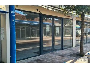 Magasin rue piétonne Andernos