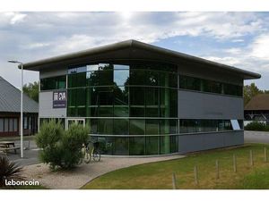 Bureaux 400 m² Pau