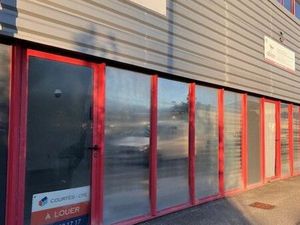 Local commercial 185 m²