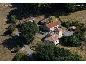 Maison de campagne en Pierre