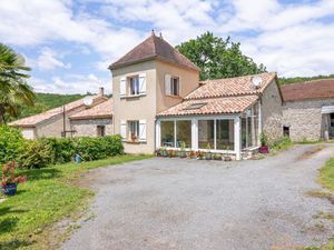 Maison en Pierre + dépendances