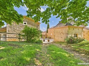 Propriété 13 pièces 304 m²