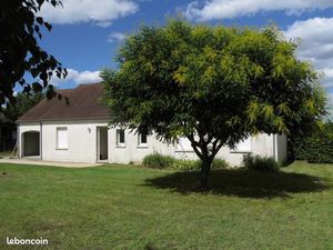 A SAINT HILAIRE SAINT MESMIN  maison F5 de plein pied sur un terrain de 1100 m2 environ