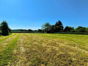 Terrain constructible viabilisé à vendre