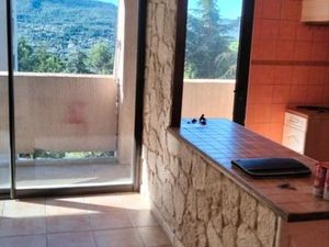 VEND T4 dans les hauteurs d apt