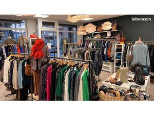 Local 50m2 centre ville St catherine