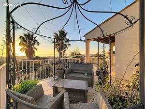 Villa 10 pièces 263 m²