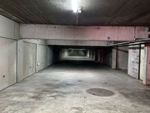 Garage double fermé de 40 m2 boulevard Meusnier de Querlon à Nantes