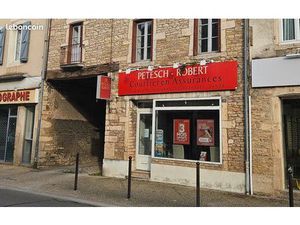◊ Local commercial 60 m² – Emplacement n°1 à Sennecey-le-Grand
