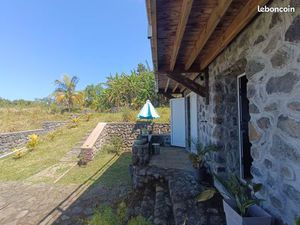 Villa F4 sur 980 m2 PETITE ILE