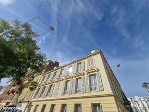 Denier etage bourgeois dubouchage