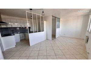 Appartement / Grand studio avec coin nuit