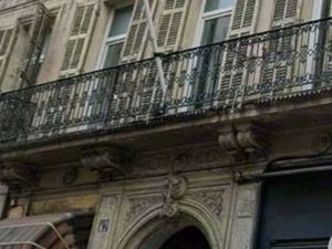 Location d'un local a usage de bureau 67 rue breteuil 13006