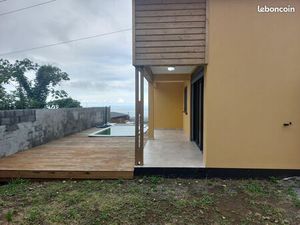 Superbe Villa Récente et Moderne 140 m2 avec Piscine / Terrain 350 m2