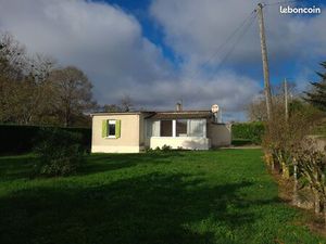 Petite maison à la campagne