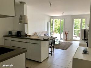 Appartement T3 neuf meublé centre Montbonnot (haut village)