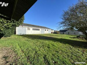 Terrain 1800 m² CORPS NUDS