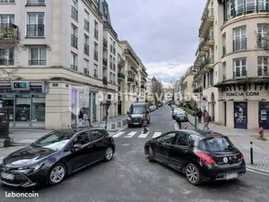 Local commercial 211 m²