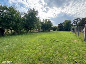 Magnifique terrain à batir de 6 54 ares au calme