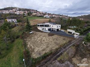 Terrain constructible 921m2