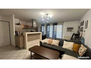 Appartement T3 - Côté cour - Garage double - Sur le tracé du futur T10