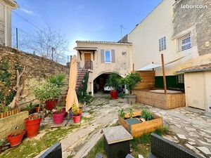 Maison + appartement + extérieur