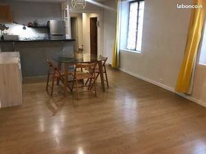 Apt 65 m² 2 chambres dans ancien hôtel particulier
