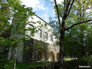 Hôtel  hôtel  restaurant 393 m² Vebron